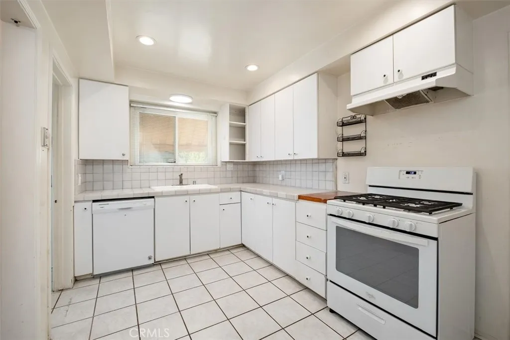 5623 Cedros Avenue, Sherman Oaks, California 91411 home-pic-8