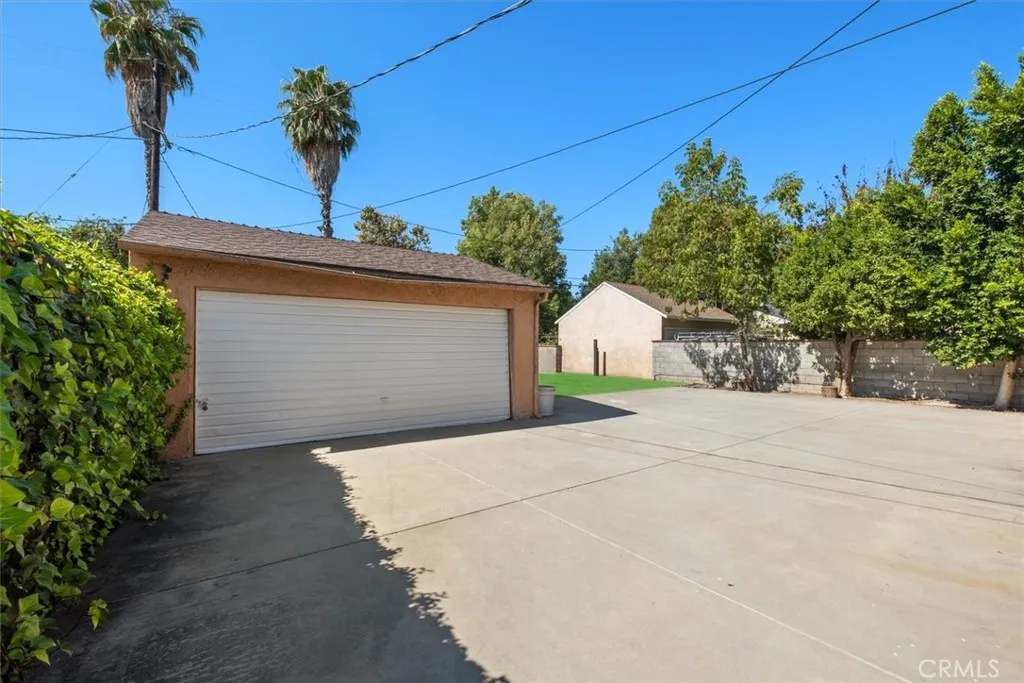 5623 Cedros Avenue, Sherman Oaks, California 91411 home-pic-18