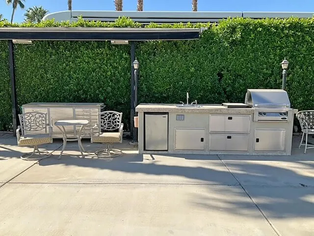 415 kitchen side view