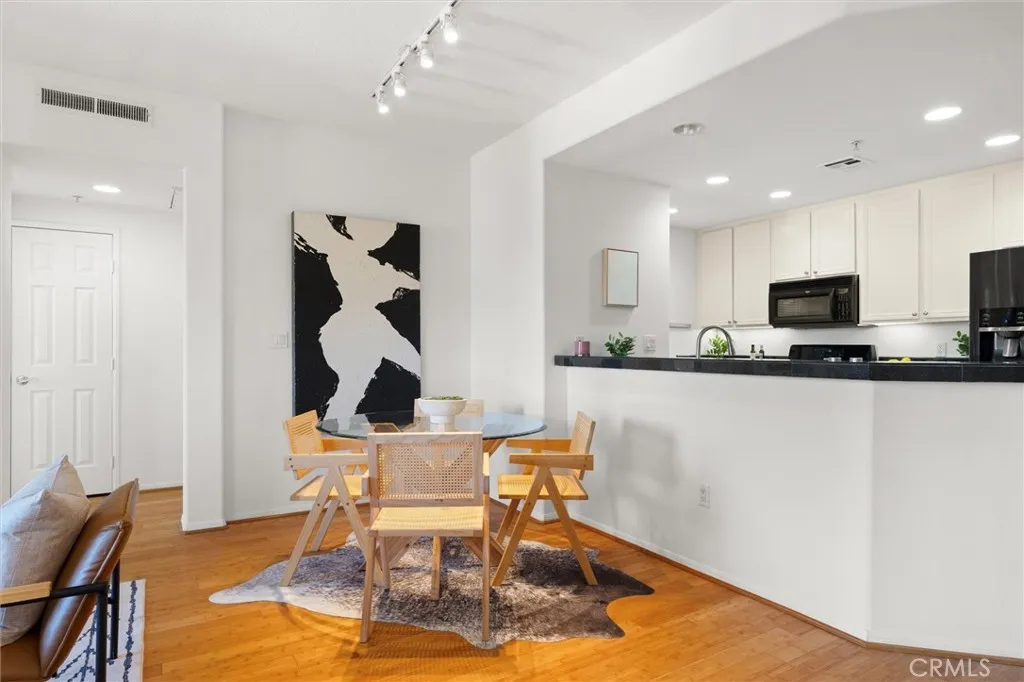 12963 Runway 416, Playa Vista, California 90094 home-pic-6