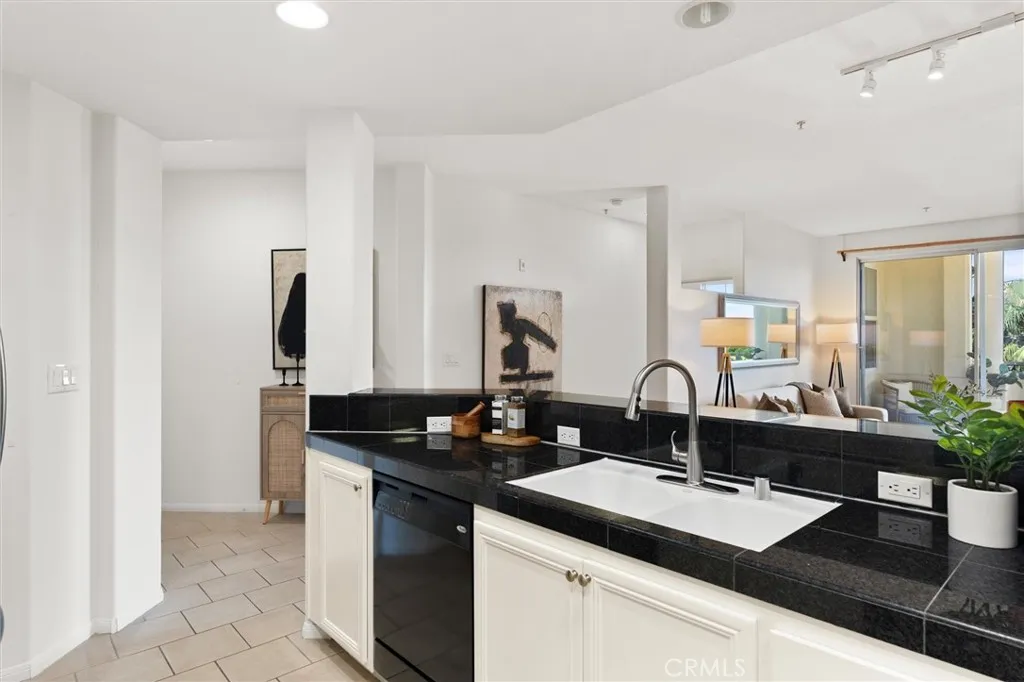 12963 Runway 416, Playa Vista, California 90094 home-pic-7