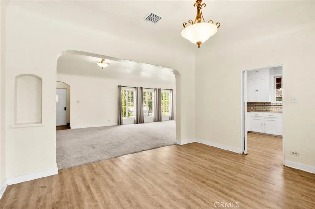 784 E Foothill Boulevard, Azusa, California 91702 home-pic-9