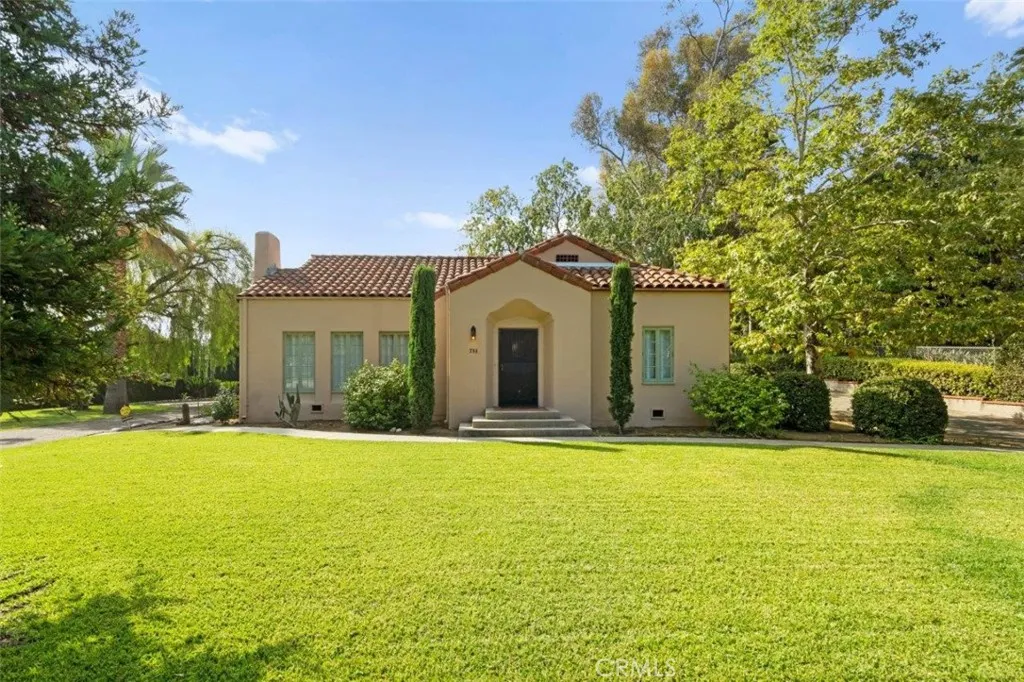784 E Foothill Boulevard, Azusa, California 91702 home-pic-0