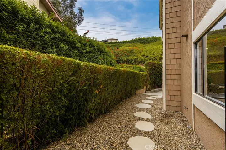 6024 E Silverspur Trail, Anaheim Hills, California 92807