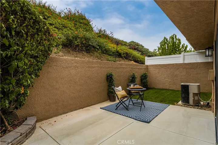 6024 E Silverspur Trail, Anaheim Hills, California 92807