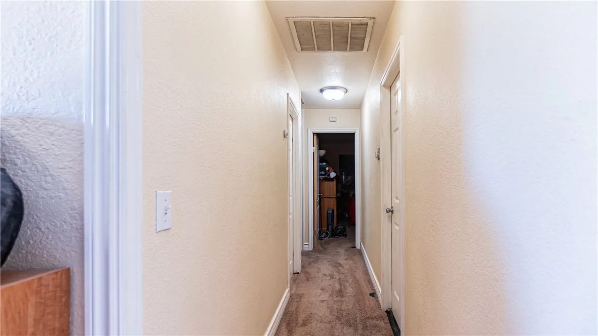 21792 Carlisle, Apple Valley, California 92307 home-pic-11