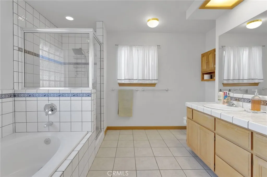 15590 Myalon, Apple Valley, California 92307 home-pic-20