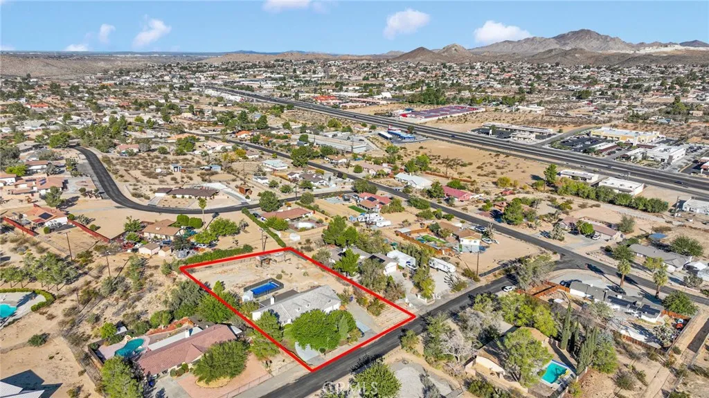 15590 Myalon, Apple Valley, California 92307 home-pic-48