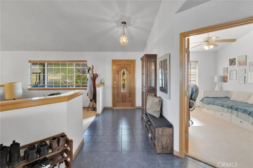 15590 Myalon, Apple Valley, California 92307 home-pic-3