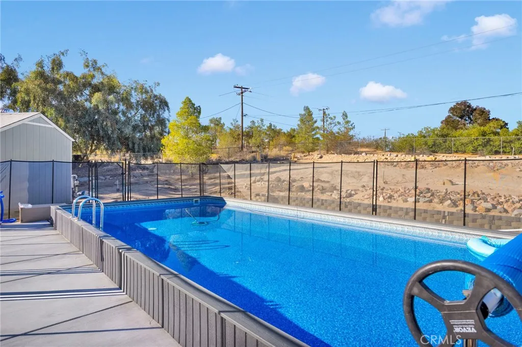15590 Myalon, Apple Valley, California 92307 home-pic-38