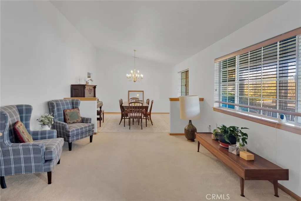 15590 Myalon, Apple Valley, California 92307 home-pic-4