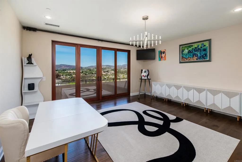 18102 Via Ascenso, Rancho Santa Fe, California 92067 home-pic-33