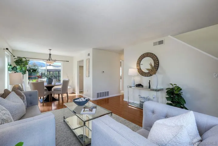 8339 Carlton Oaks Dr, Santee, California 92071