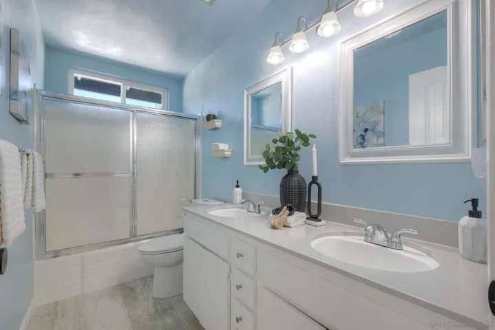 8339 Carlton Oaks Dr, Santee, California 92071
