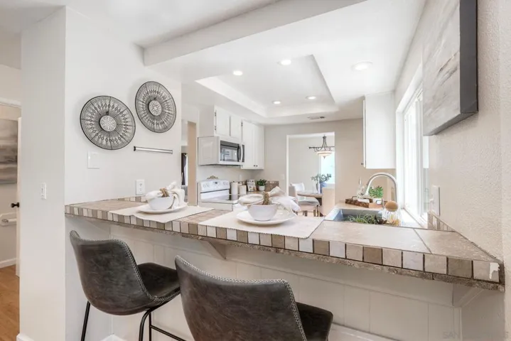 8339 Carlton Oaks Dr, Santee, California 92071
