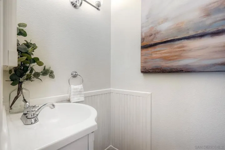 8339 Carlton Oaks Dr, Santee, California 92071