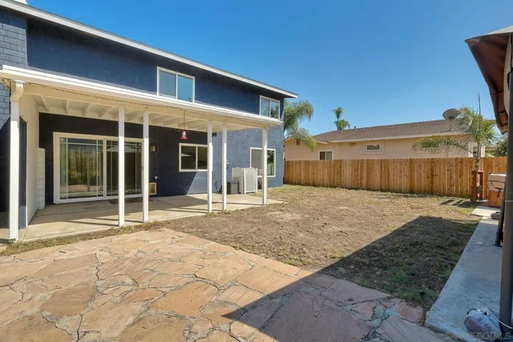 8339 Carlton Oaks Dr, Santee, California 92071