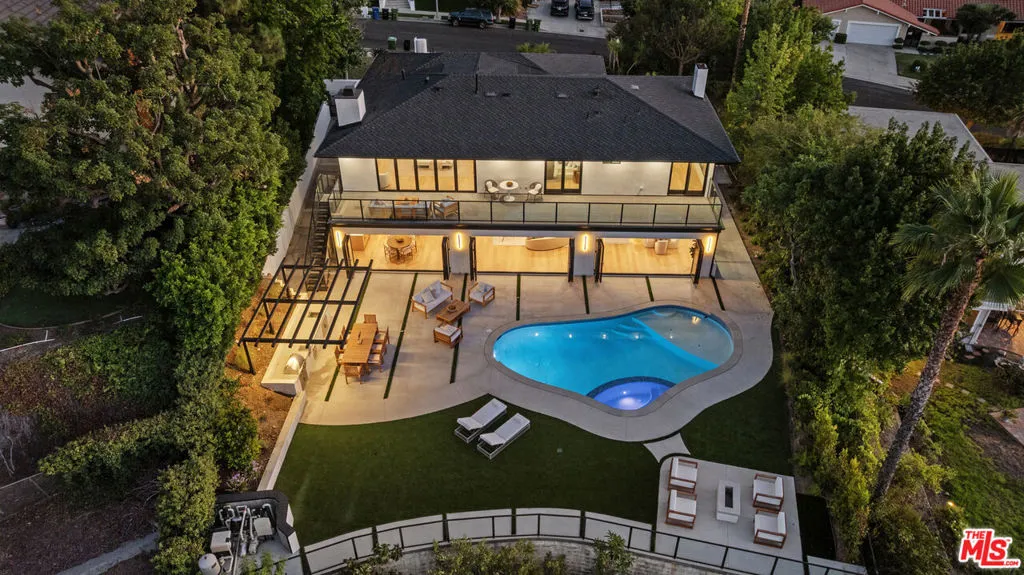 18101 Green Meadow Drive, Encino, California 91316 home-pic-63