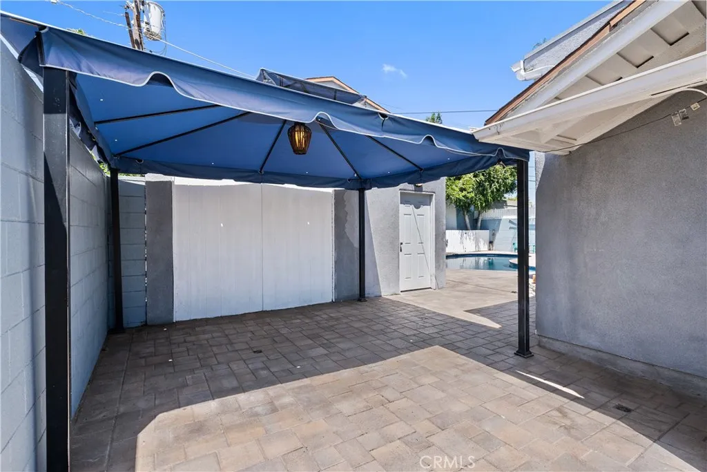 6443 Bakman, North Hollywood, California 91606 home-pic-34