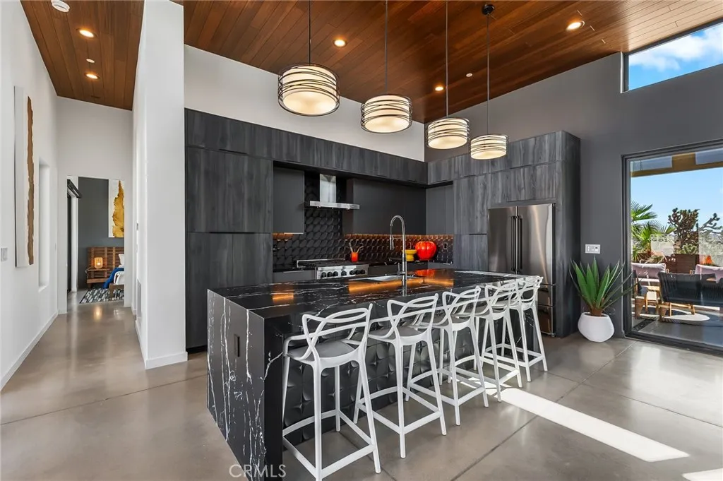 5165 Roy Rogers, Pioneertown, California 92268 home-pic-11