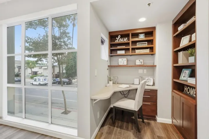 97 E Saint James Street 26, San Jose, California 95112
