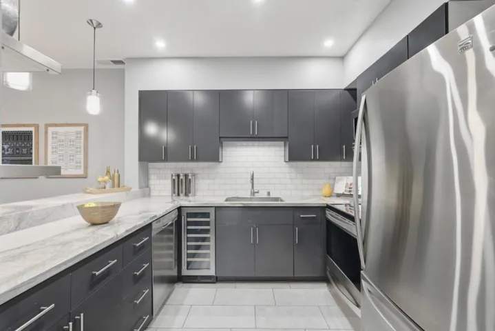 97 E Saint James Street 26, San Jose, California 95112