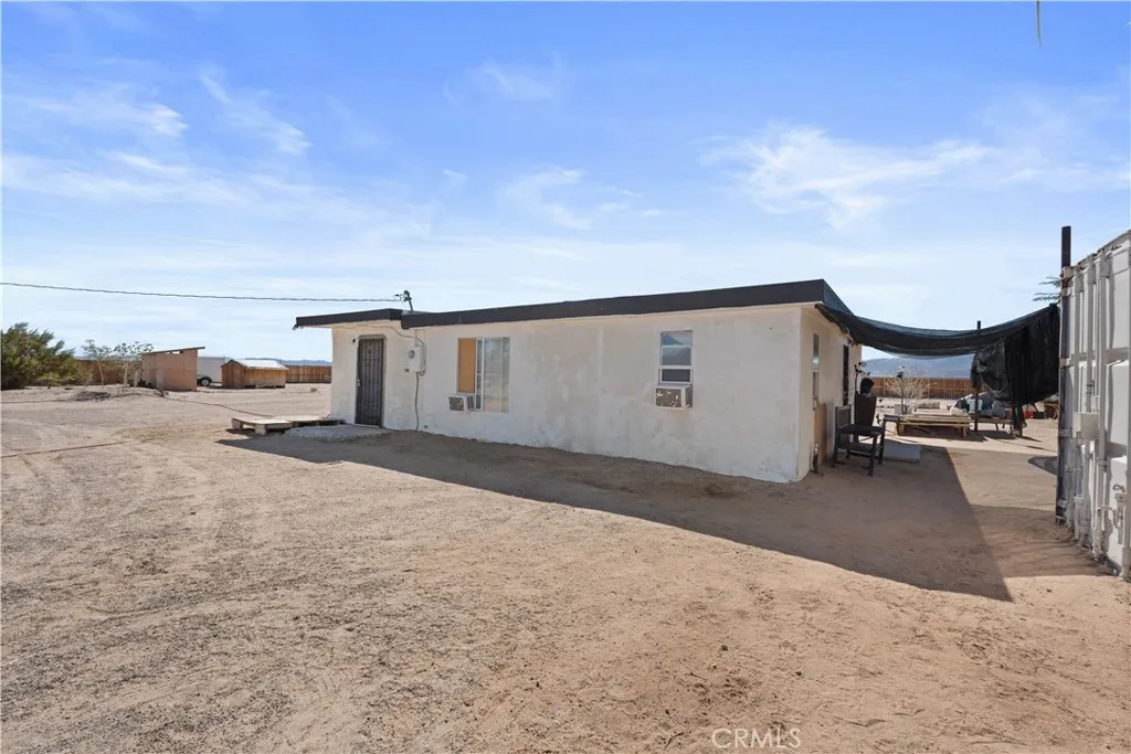 83415 Amboy Road, 29 Palms, California 92277 home-pic-28