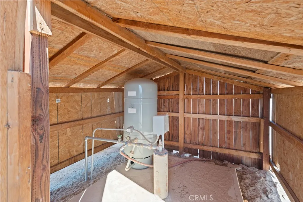 83415 Amboy Road, 29 Palms, California 92277 home-pic-22