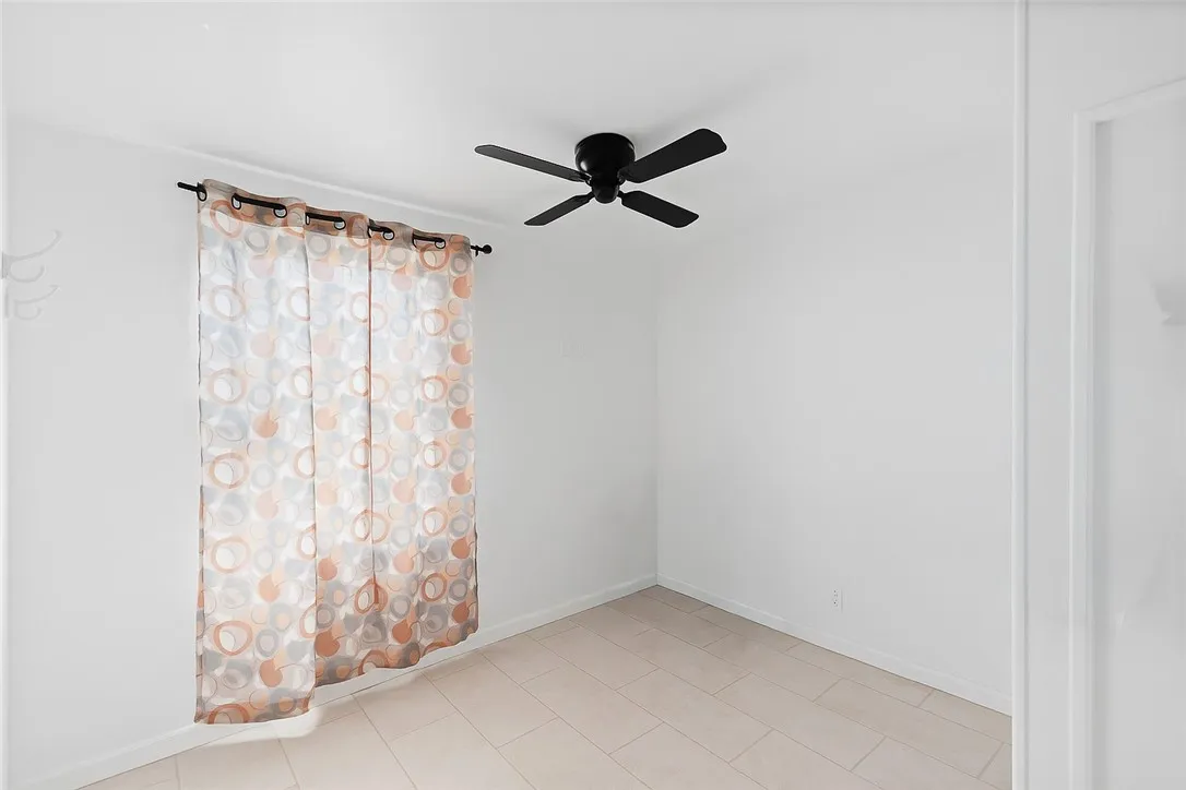 83415 Amboy Road, 29 Palms, California 92277 home-pic-17