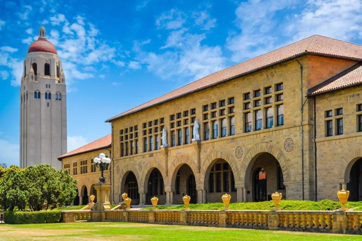 678 Hawthorne Avenue, Palo Alto, California 94301