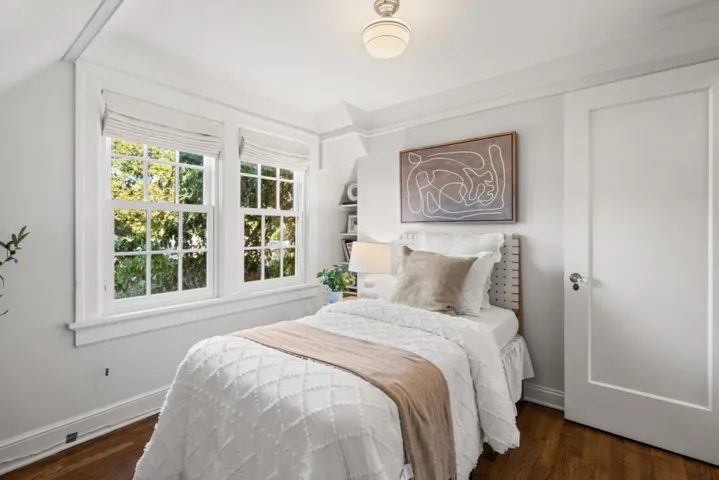 678 Hawthorne Avenue, Palo Alto, California 94301