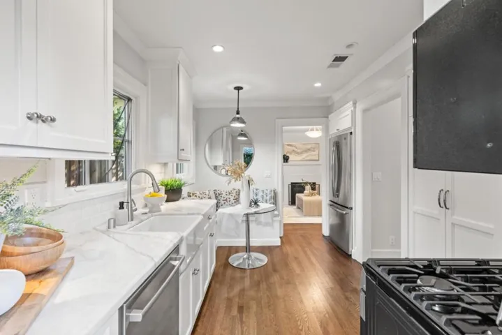 678 Hawthorne Avenue, Palo Alto, California 94301