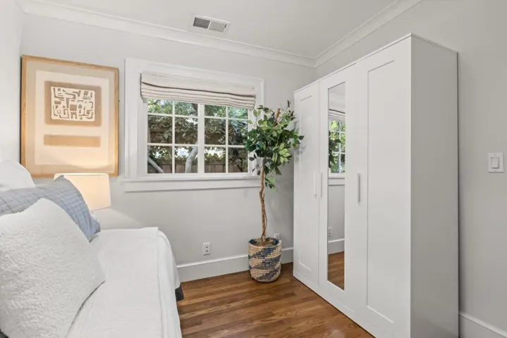 678 Hawthorne Avenue, Palo Alto, California 94301