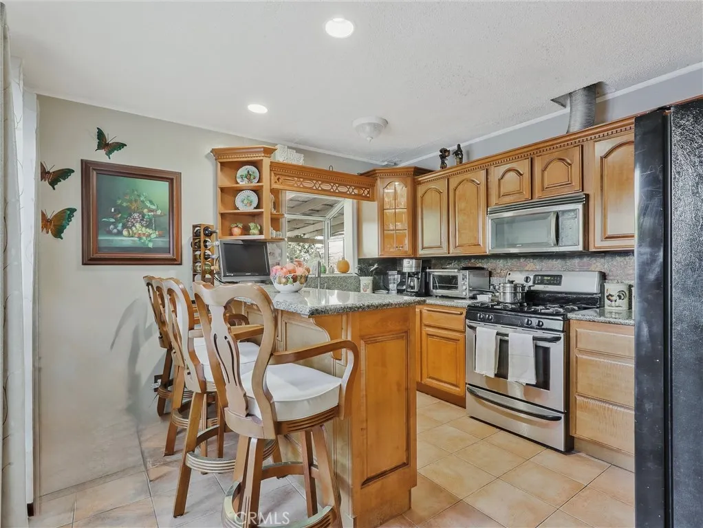 5151 Wood Avenue, South Gate, California 90280 home-pic-0