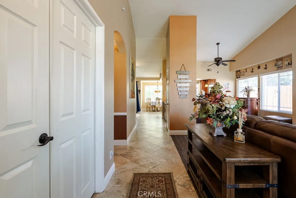 29767 29767 Marhill, Temecula, California 92591 home-pic-3