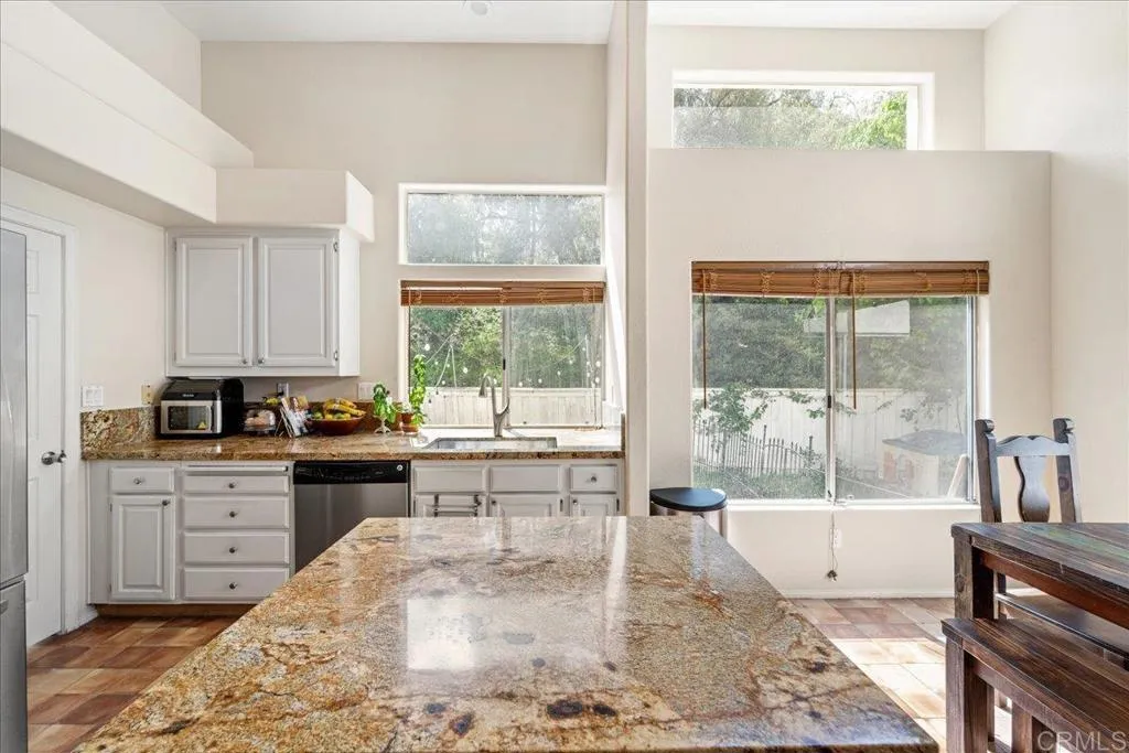 4981 Marin Drive, Oceanside, California 92056 home-pic-21