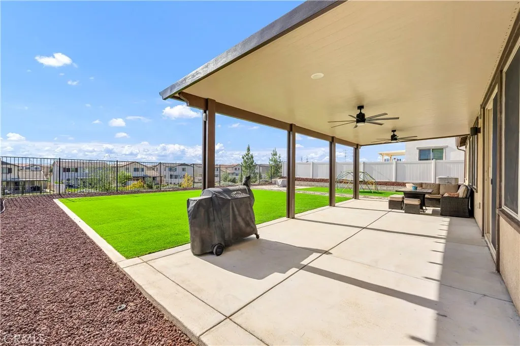 2061 Horizon Avenue, Banning, California 92220 home-pic-26