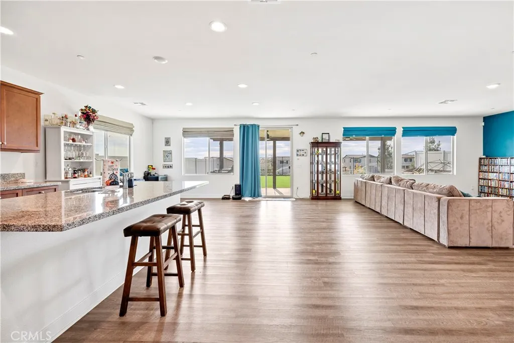 2061 Horizon Avenue, Banning, California 92220 home-pic-4