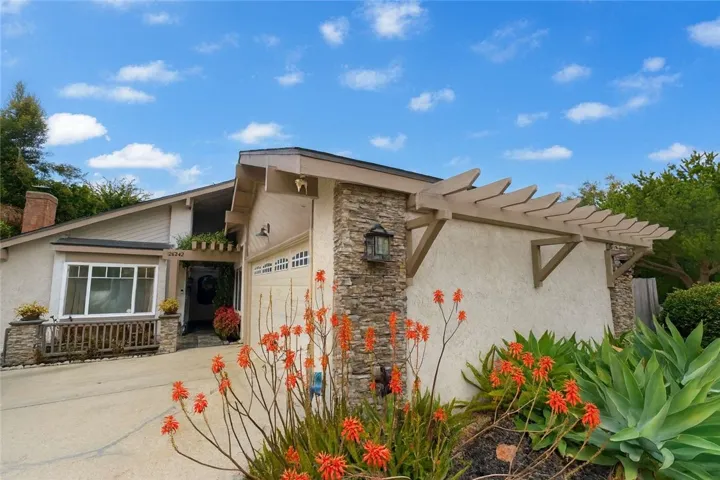 26242 Brookhollow, Lake Forest, California 92630