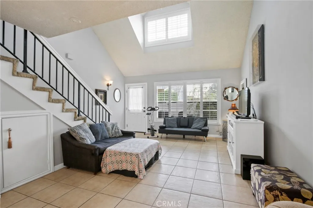 804 W Grondahl D, Covina, California 91722 home-pic-2