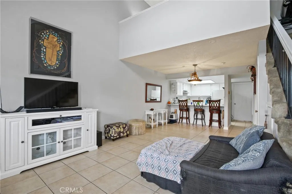 804 W Grondahl D, Covina, California 91722 home-pic-1
