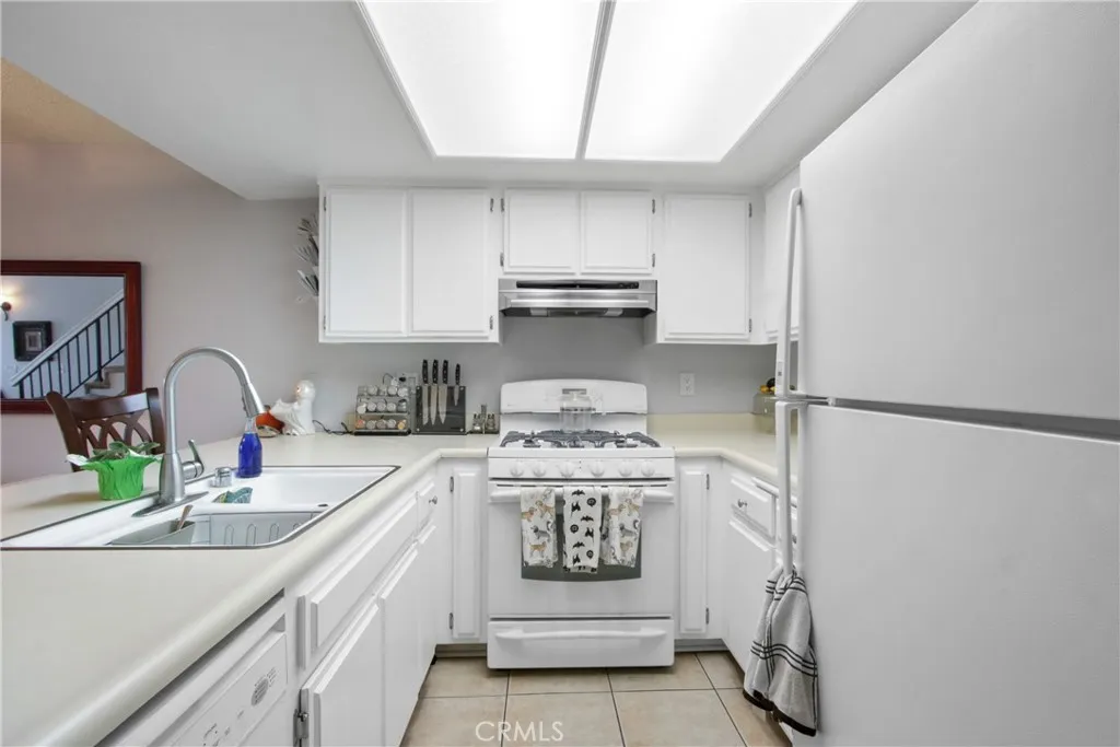 804 W Grondahl D, Covina, California 91722 home-pic-4