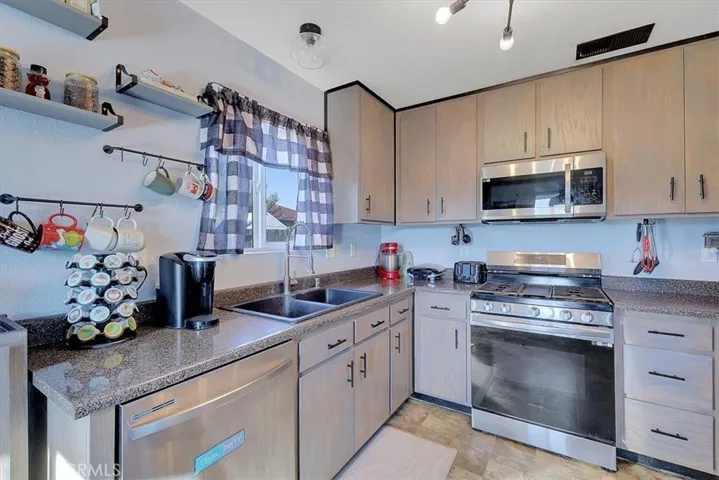 370 Copenhaver, Biggs, California 95917