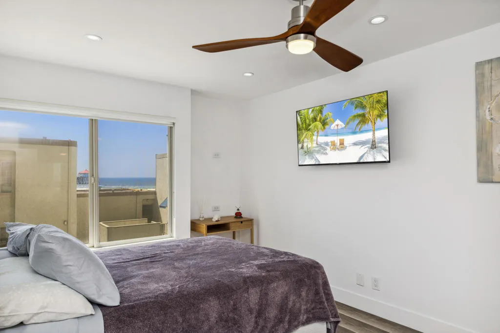 711 Pacific Coast Highway 206, Huntington Beach, California 92648 home-pic-19