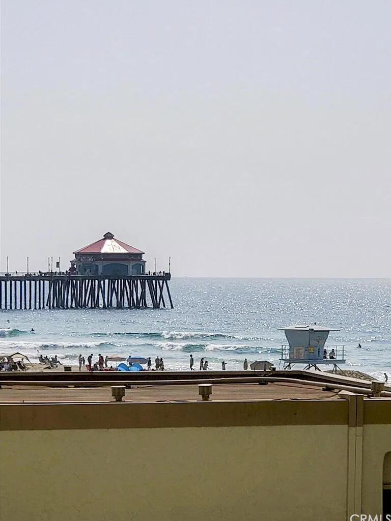 711 Pacific Coast Highway 206, Huntington Beach, California 92648 home-pic-30