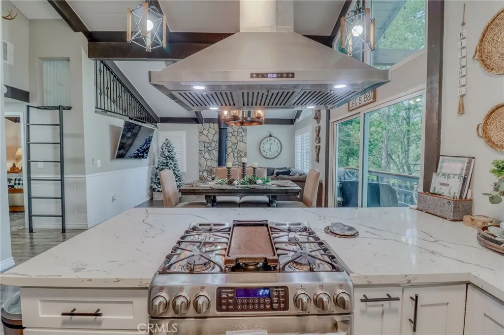 26669 State Highway 189, Twin Peaks, California 92391 home-pic-14