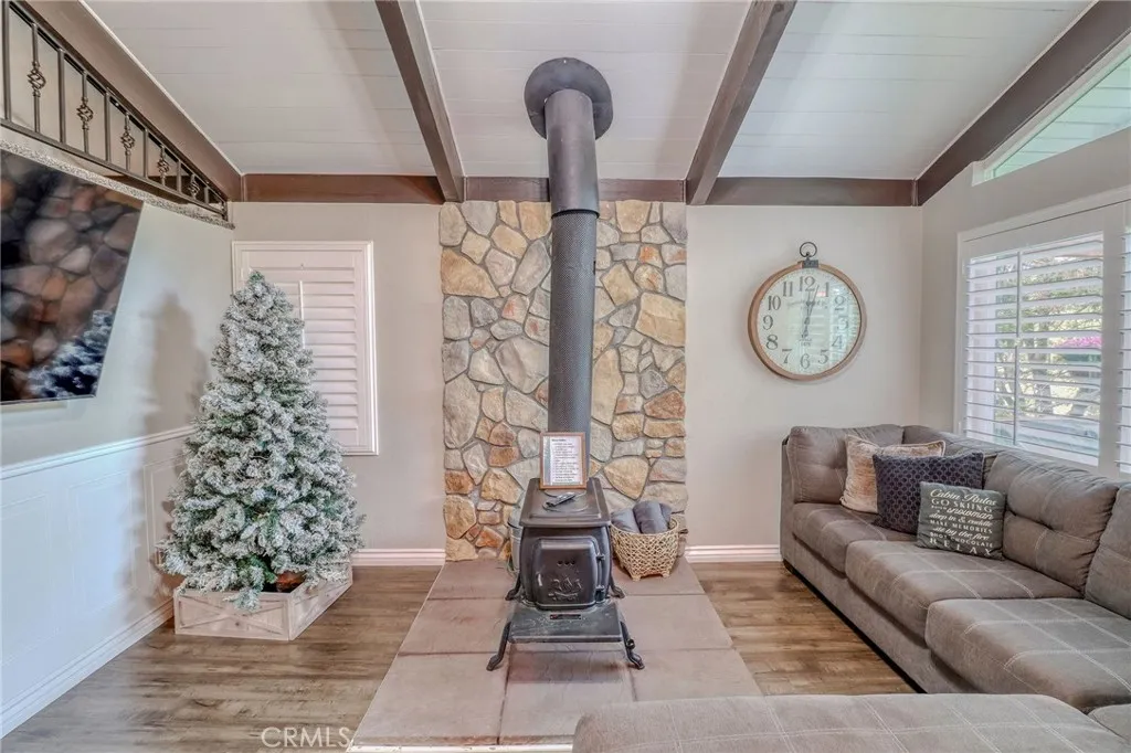 26669 State Highway 189, Twin Peaks, California 92391 home-pic-19