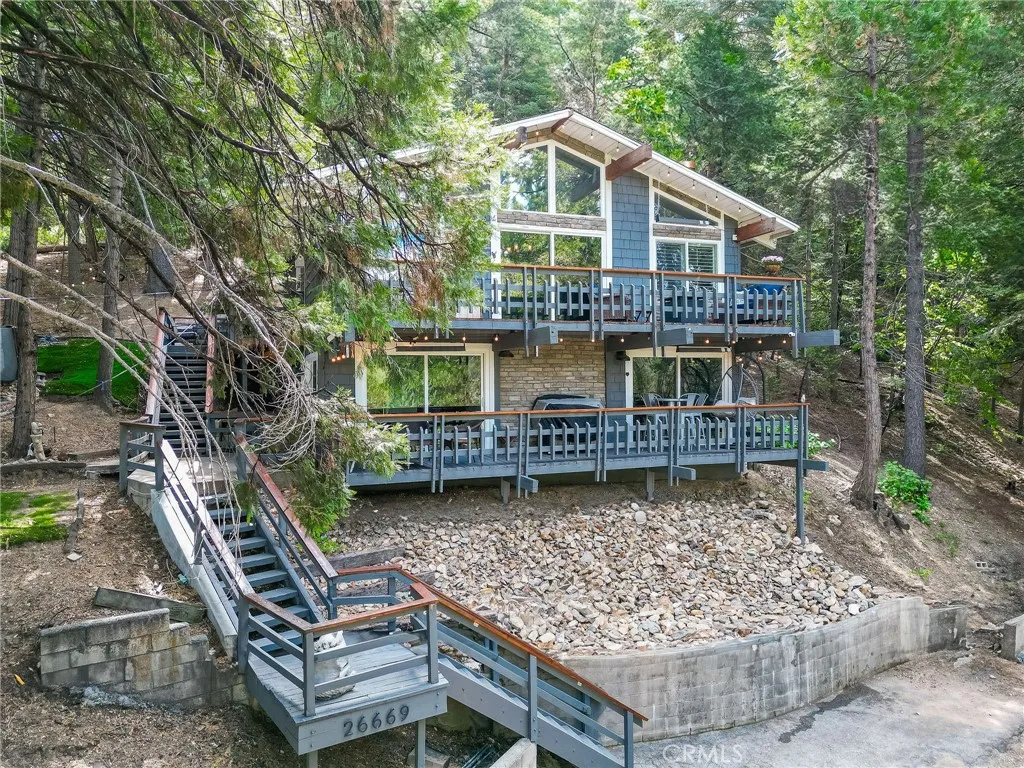 26669 State Highway 189, Twin Peaks, California 92391 home-pic-2