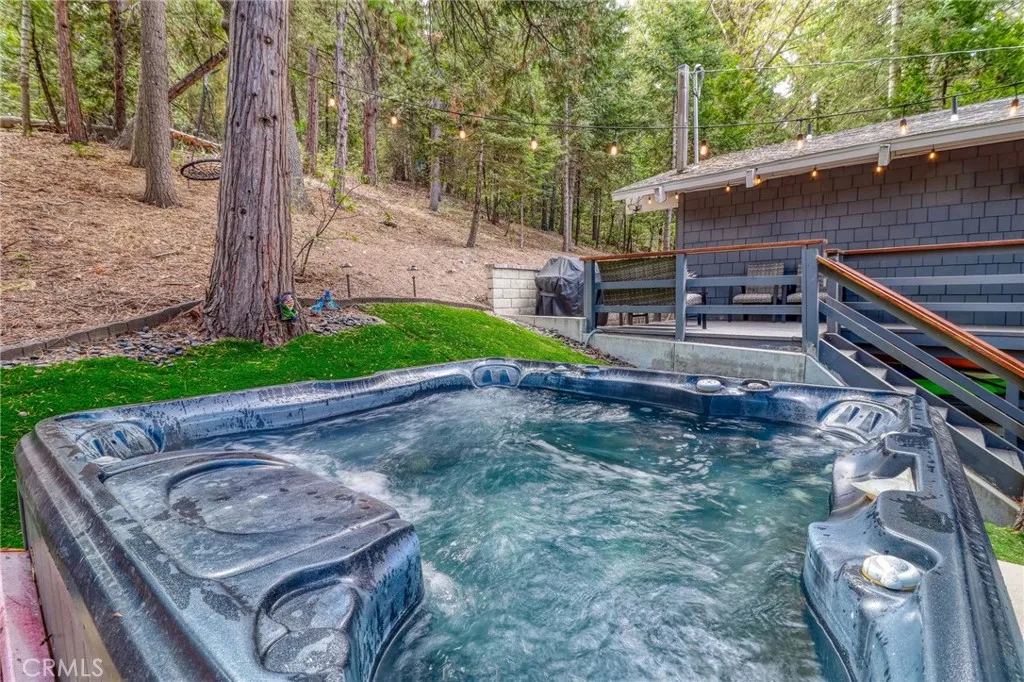 26669 State Highway 189, Twin Peaks, California 92391 home-pic-59