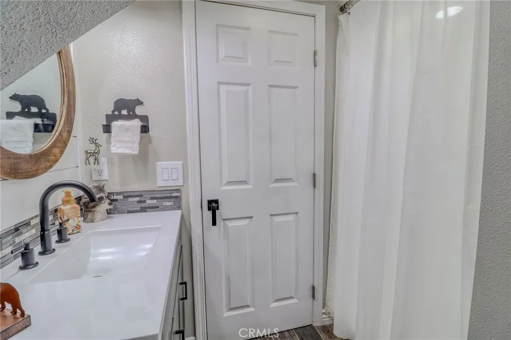 26669 State Highway 189, Twin Peaks, California 92391 home-pic-40